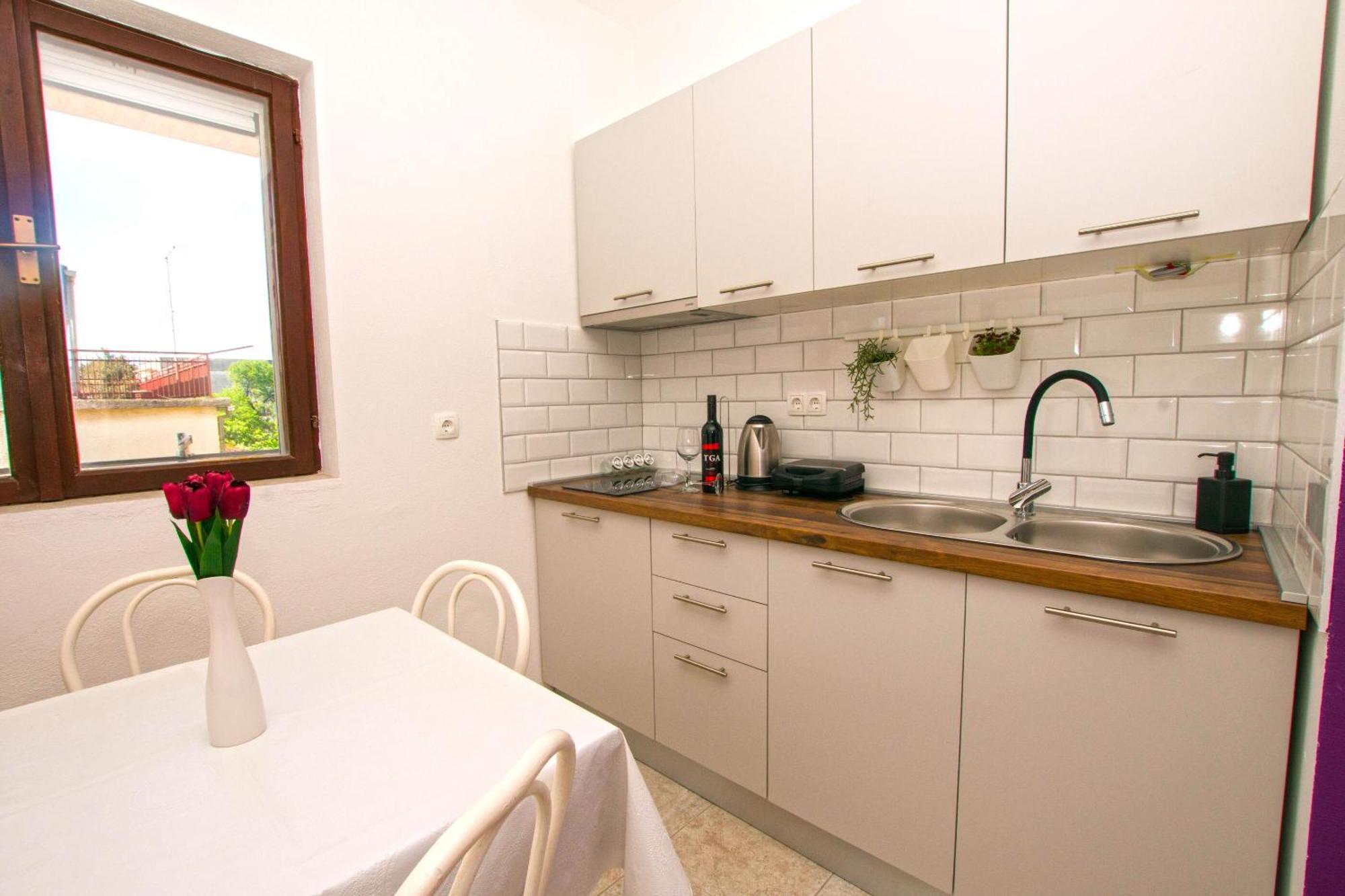 Apartments Dijana باكوشتاني المظهر الخارجي الصورة
